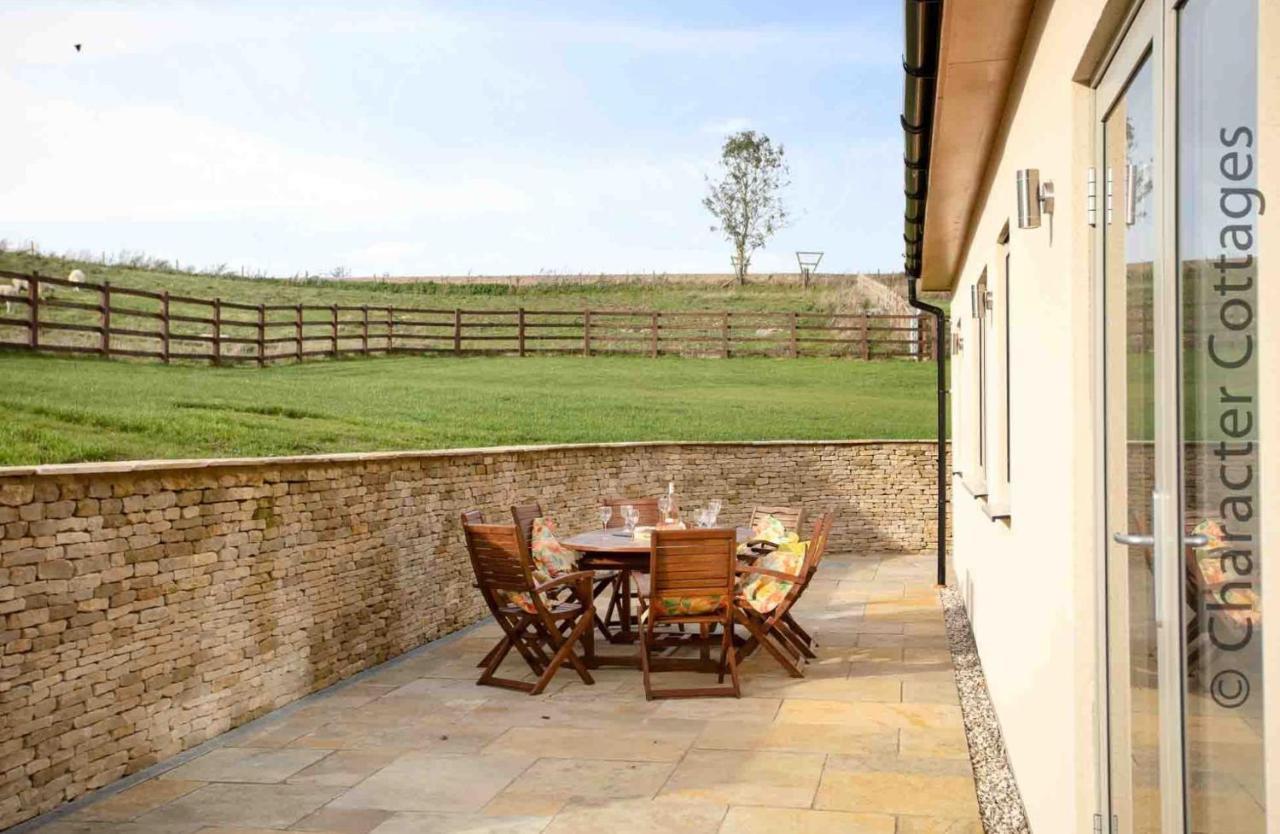 Vila Flynn'S Barn Aylworth Exteriér fotografie